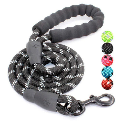 🐕 Reflective Dog Leash with Padded Handle – Strength, Comfort, and Safety in One!