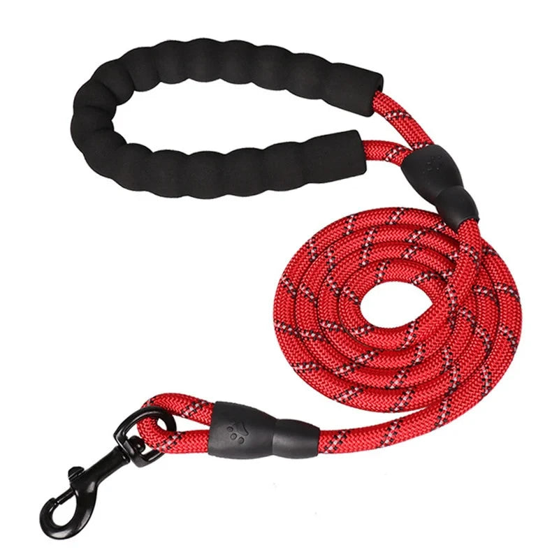 🐕 Reflective Dog Leash with Padded Handle – Strength, Comfort, and Safety in One!